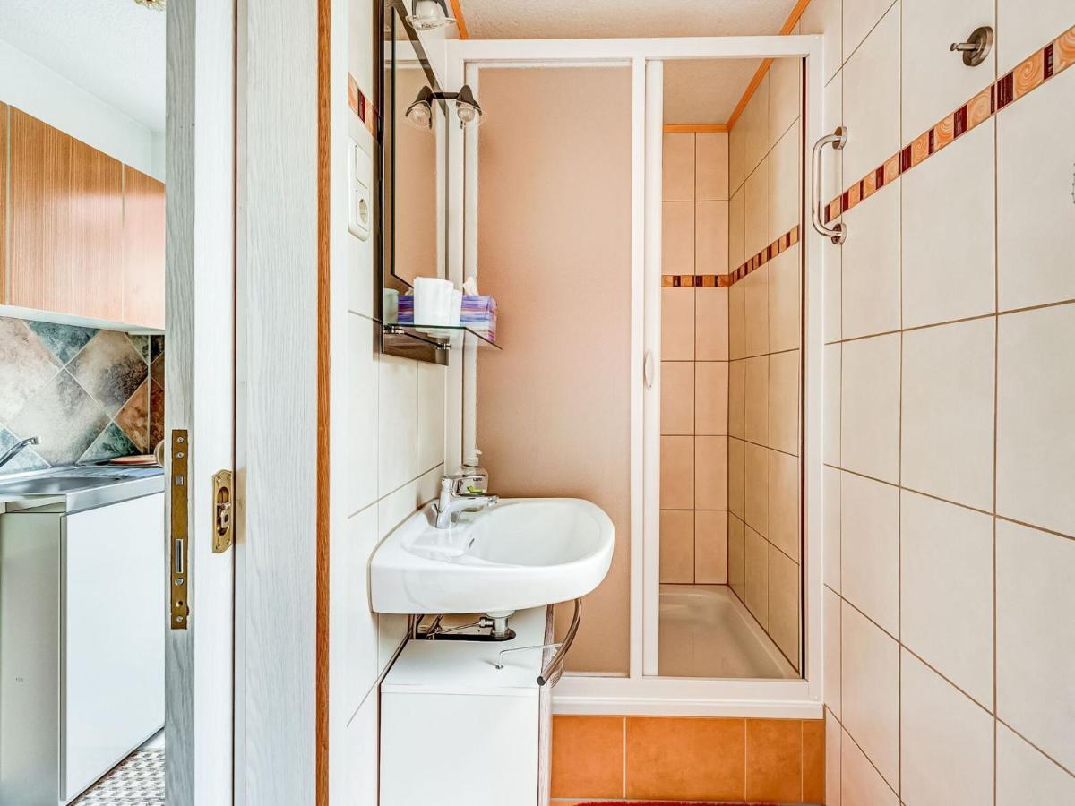 Holiday Home With Garden Лангенбах Экстерьер фото