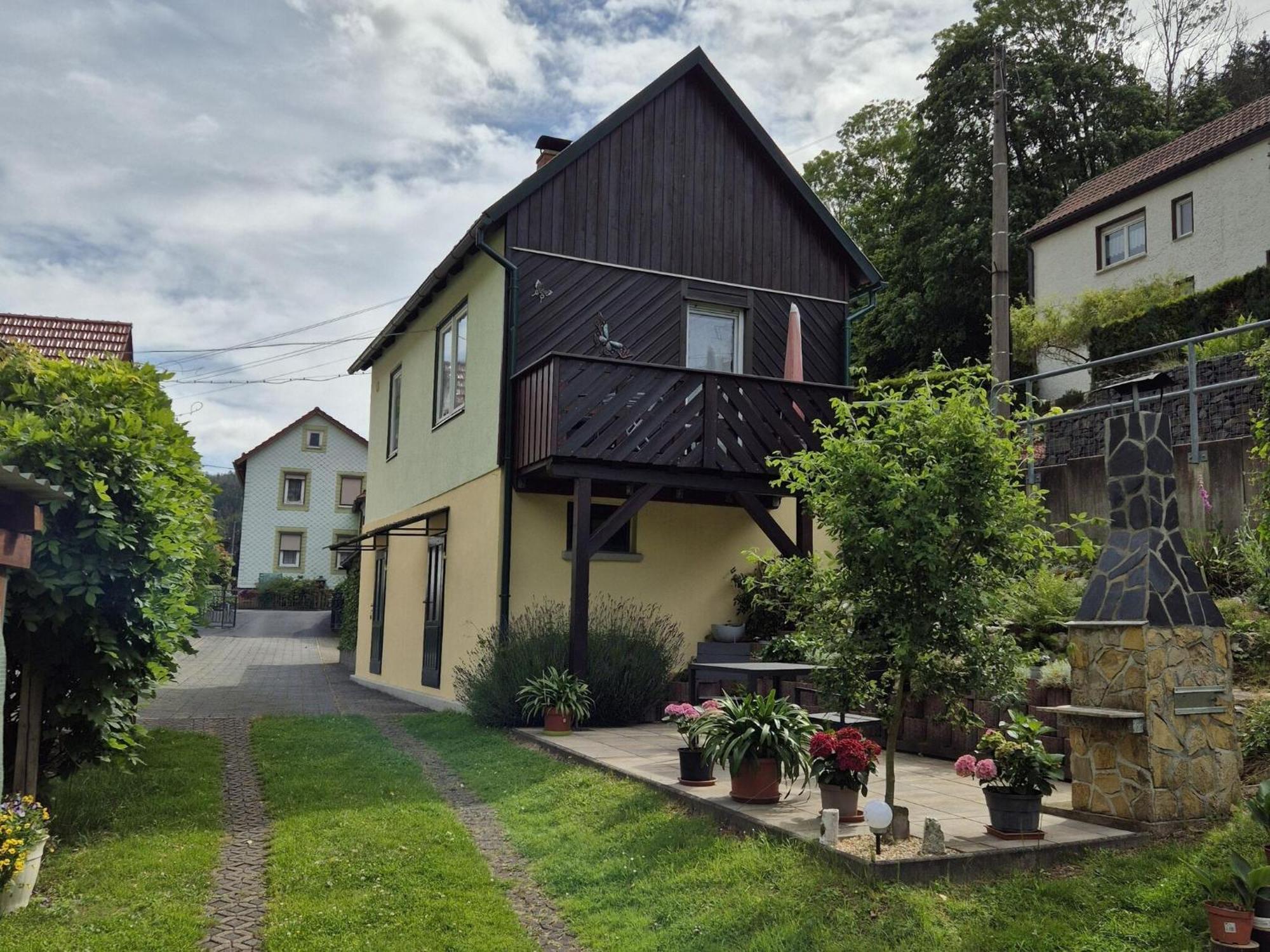 Holiday Home With Garden Лангенбах Экстерьер фото